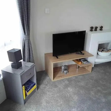 펜션 Forestbrook - Cheerful Two Bedroom Tiny House