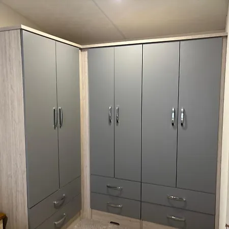 Forestbrook - Cheerful Two Bedroom Tiny House