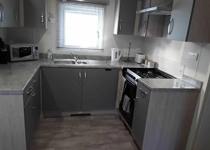 Forestbrook - Cheerful Two Bedroom Tiny House Carlisle (Cumbria)